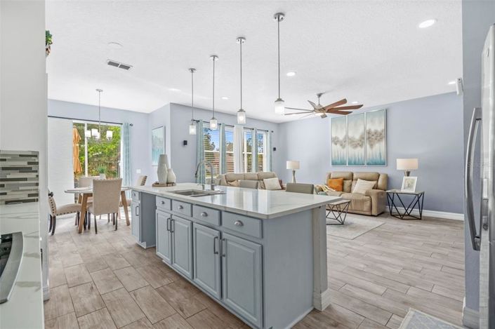 Image No.15-4 Bed Property for sale