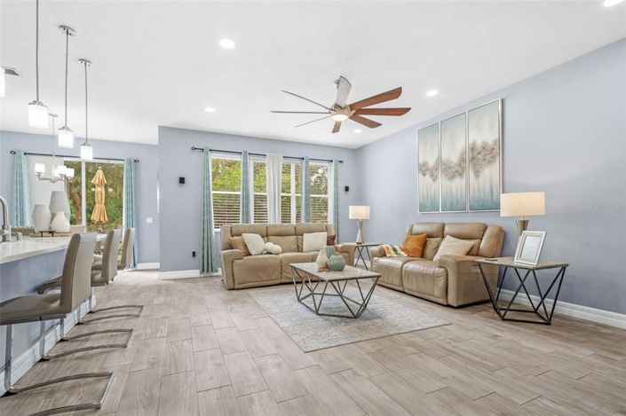 Image No.17-4 Bed Property for sale