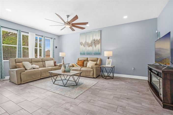 Image No.19-4 Bed Property for sale