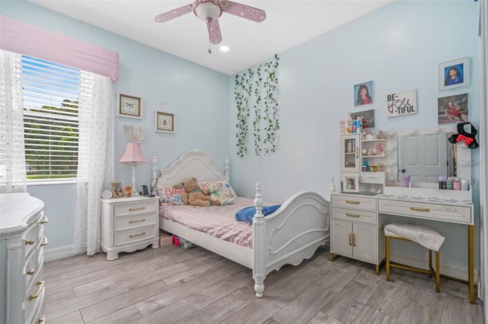 Image No.28-4 Bed Property for sale