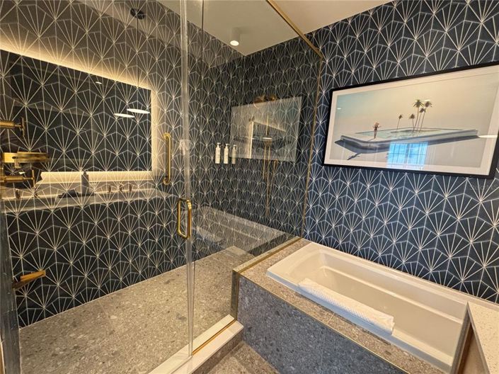 Image No.25-2 Bed Property for sale