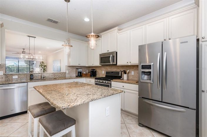 Image No.25-3 Bed Property for sale