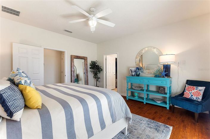 Image No.34-3 Bed Property for sale