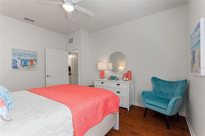 Image No.42-3 Bed Property for sale