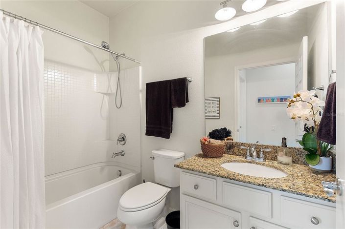 Image No.45-3 Bed Property for sale