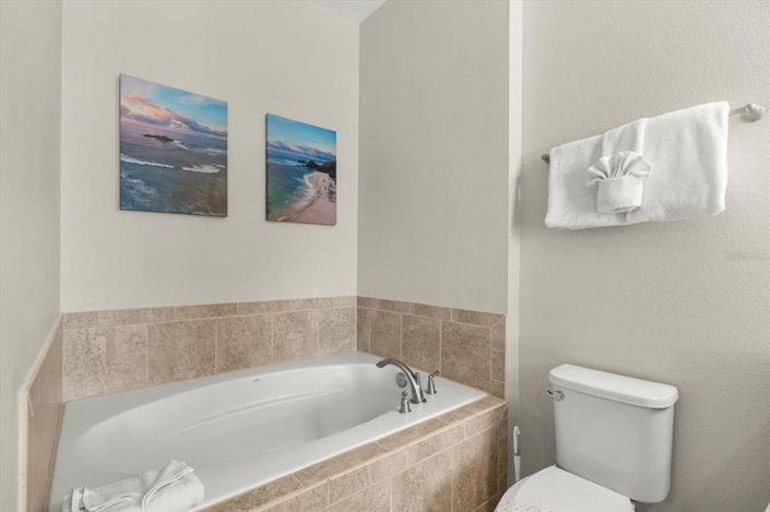 Image No.21-9 Bed Property for sale