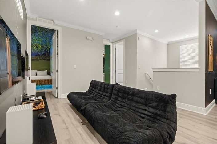 Image No.36-9 Bed Property for sale