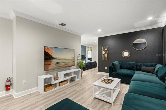 Image No.45-9 Bed Property for sale