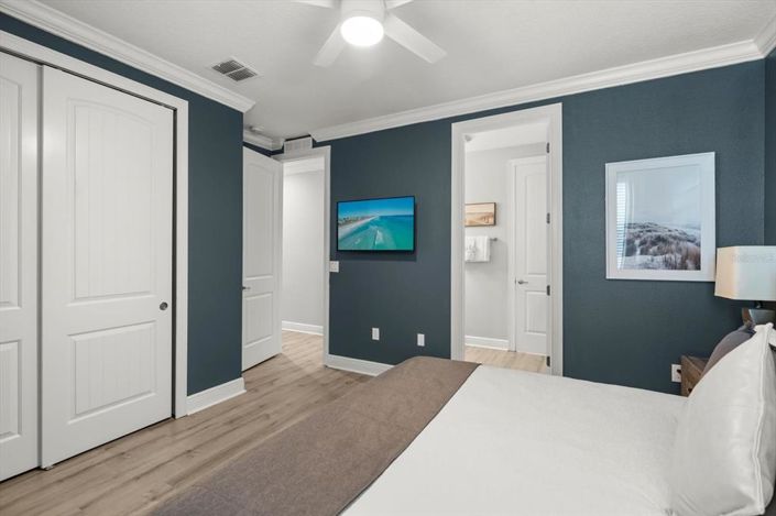 Image No.47-9 Bed Property for sale