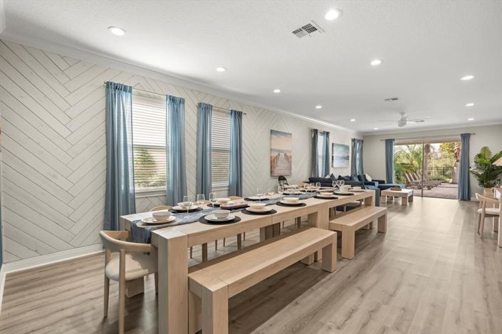 Image No.5-9 Bed Property for sale