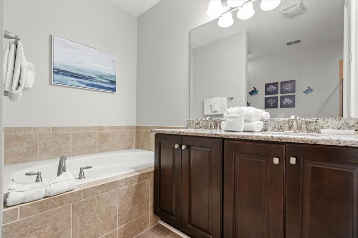 Image No.50-9 Bed Property for sale