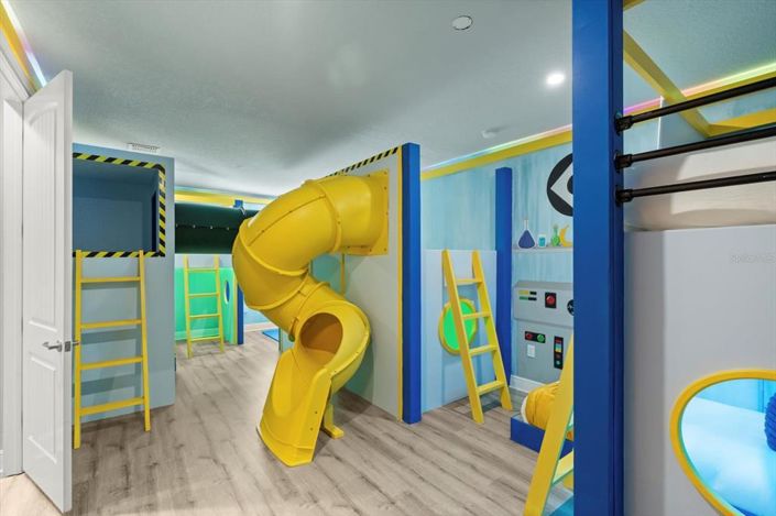 Image No.52-9 Bed Property for sale