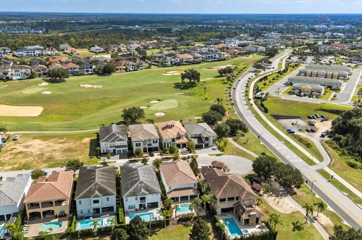 Image No.66-9 Bed Property for sale