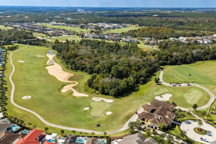 Image No.68-9 Bed Property for sale