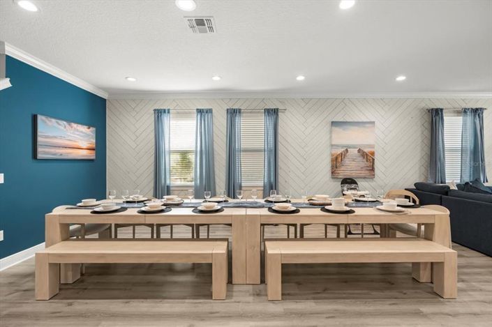 Image No.7-9 Bed Property for sale