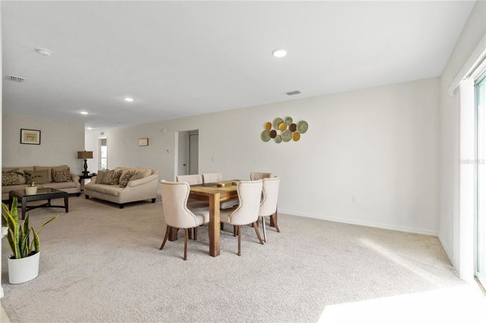 Image No.8-4 Bed Property for sale