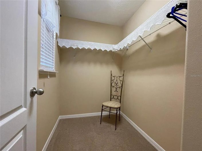 Image No.25-6 Bed Property for sale