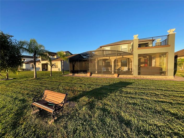 Image No.37-6 Bed Property for sale