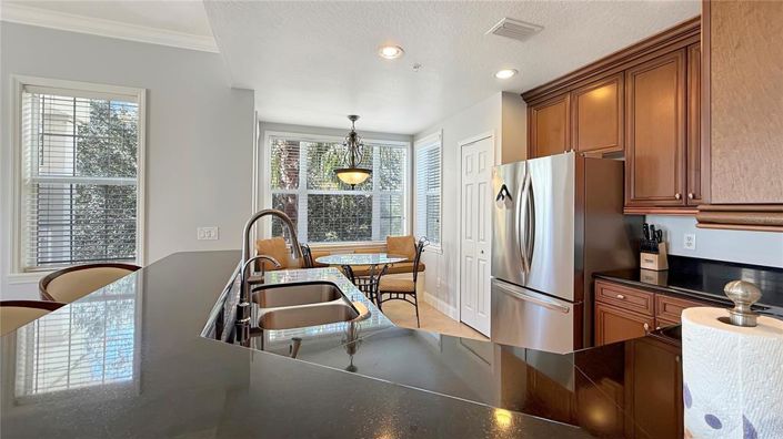 Image No.15-3 Bed Property for sale