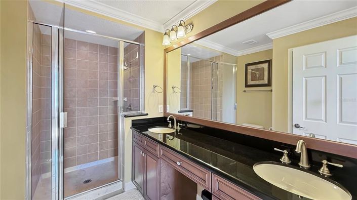 Image No.21-3 Bed Property for sale