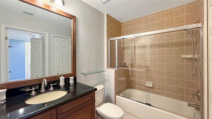 Image No.30-3 Bed Property for sale