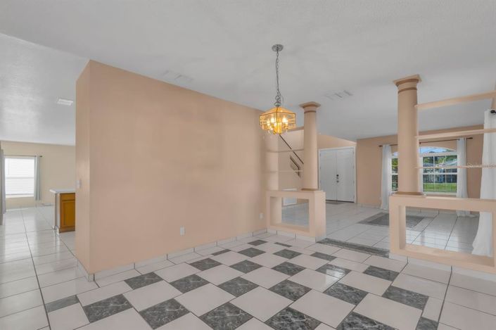 Image No.10-4 Bed Property for sale