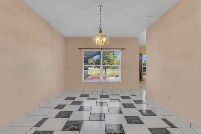 Image No.11-4 Bed Property for sale