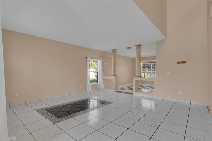 Image No.12-4 Bed Property for sale