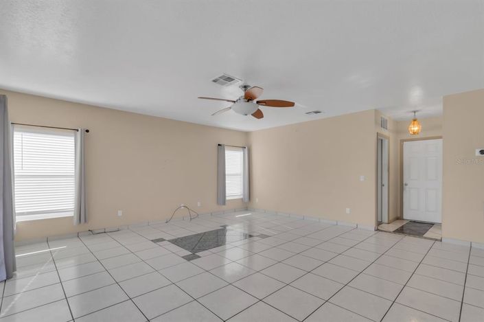 Image No.19-4 Bed Property for sale