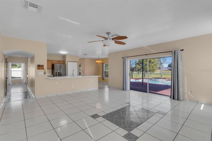 Image No.21-4 Bed Property for sale