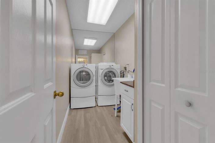 Image No.23-4 Bed Property for sale