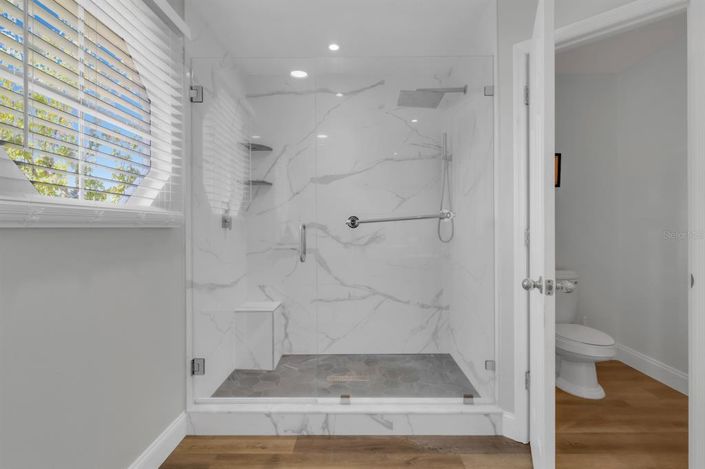 Image No.35-4 Bed Property for sale