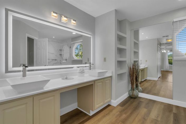 Image No.36-4 Bed Property for sale