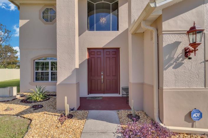 Image No.4-4 Bed Property for sale