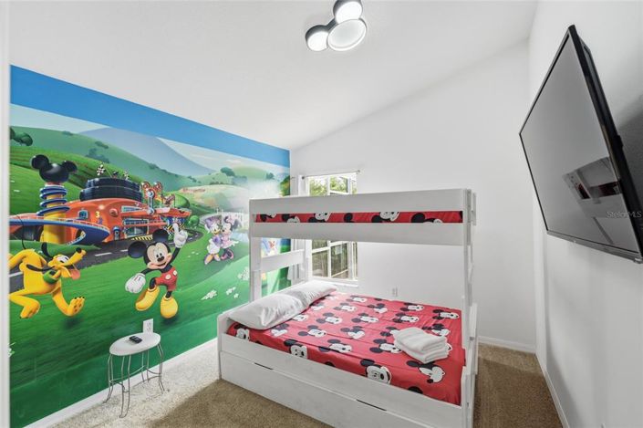 Image No.19-4 Bed Property for sale