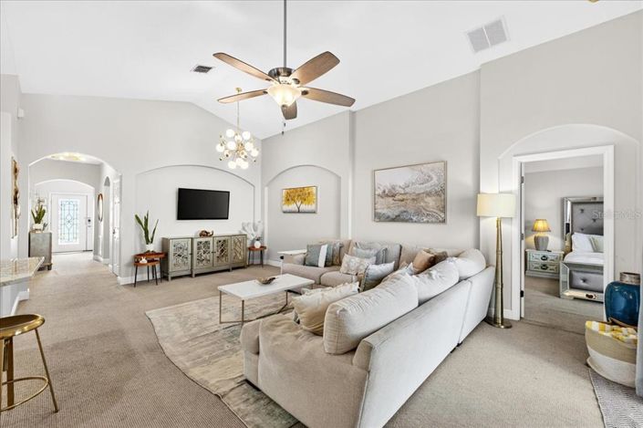 Image No.16-4 Bed Property for sale