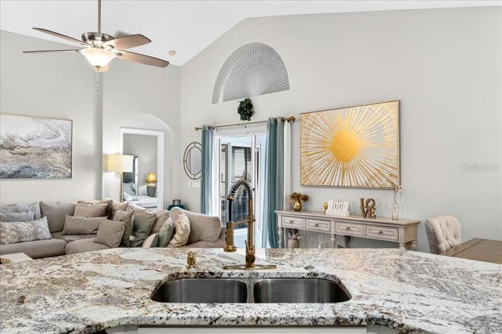 Image No.20-4 Bed Property for sale