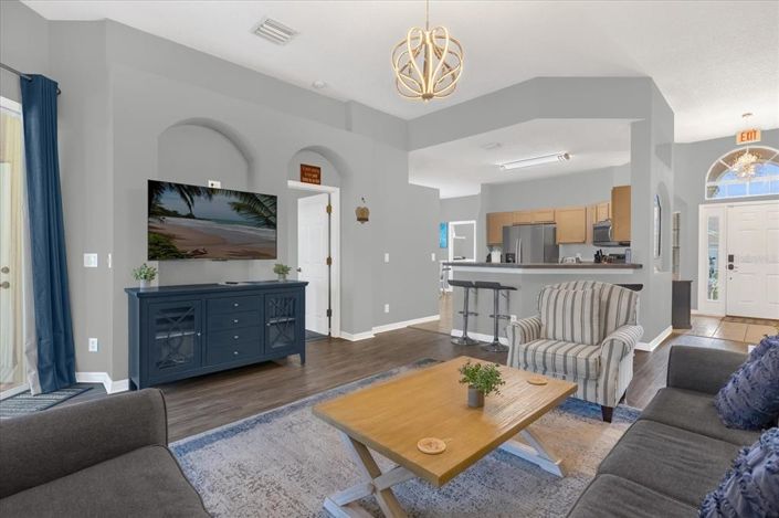 Image No.3-4 Bed Property for sale