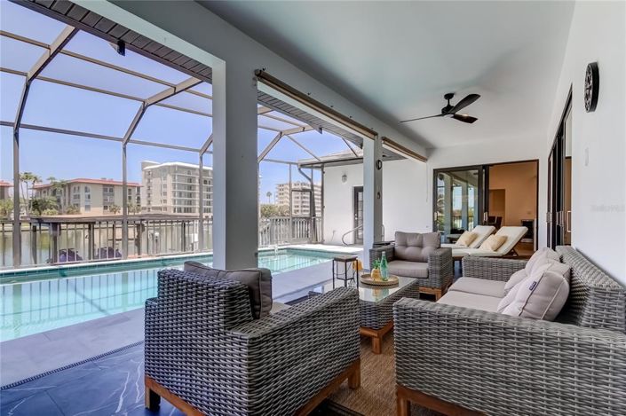 Image No.26-4 Bed Property for sale