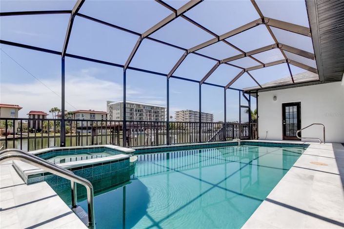 Image No.27-4 Bed Property for sale