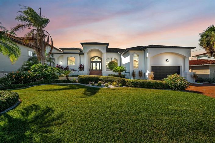 Image No.34-4 Bed Property for sale