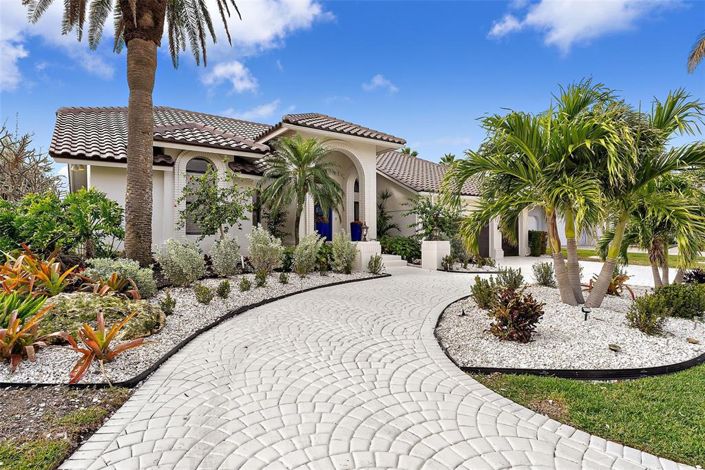 Image No.2-Propriété de 4 chambres à vendre à Floride