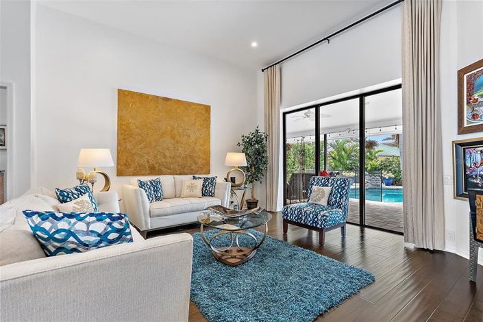 Image No.8-4 Bed Property for sale