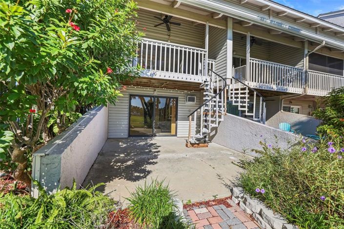 Image No.31-2 Bed Townhouse for sale