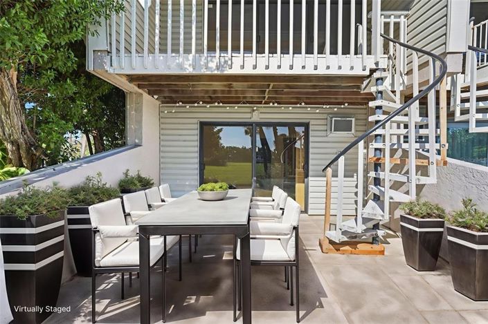 Image No.32-2 Bed Townhouse for sale