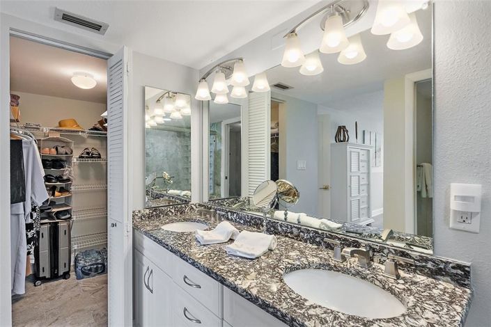 Image No.14-2 Bed Property for sale