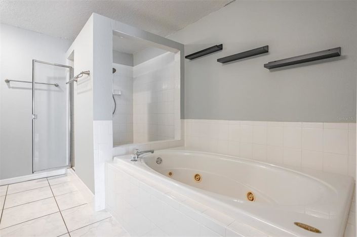 Image No.28-3 Bed Townhouse for sale