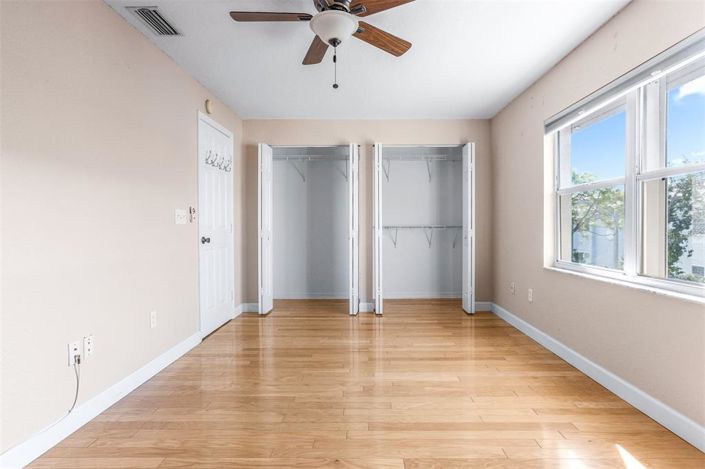 Image No.39-3 Bed Townhouse for sale