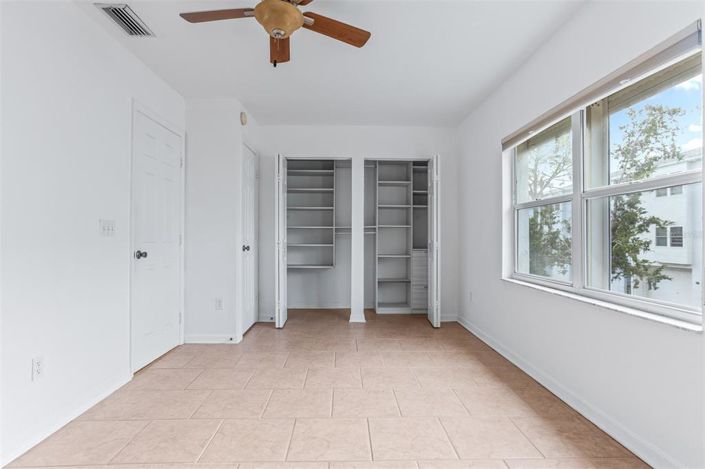 Image No.42-3 Bed Townhouse for sale