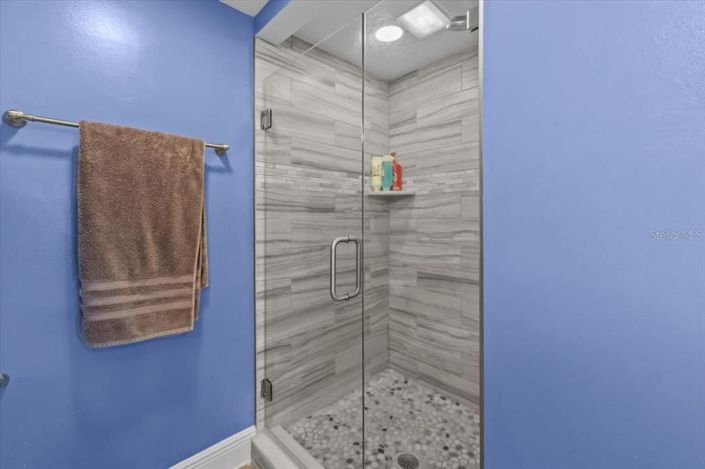 Image No.25-2 Bed Property for sale